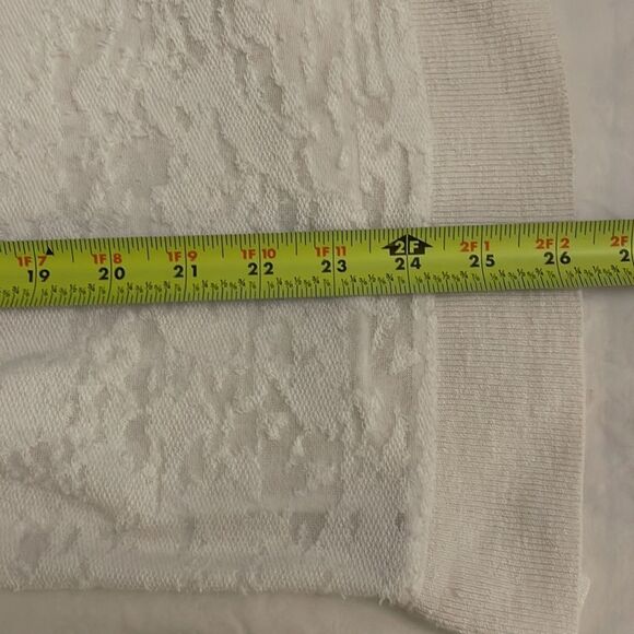 Club Monaco White Burnout Shirt Top Womens Medium Long Sleeves Knit - Picture 6 of 8